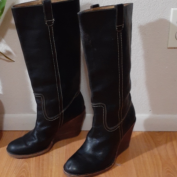 Frye Classic Black Leather Equestrian Western Coastal Cowgirl Boho Wedge Boot - Picture 6 of 9
